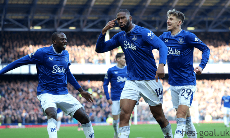 Premier League Stars: Beto, Wood & Salah Lead Team of the Week 1 2071496f0dd55f2e787c0019b24cbe02